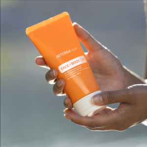 واقي الشمس طبيعي مع معادن أساسية / للوجه و الجسم (دهان/لوشن)