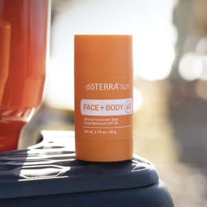 واقي الشمس طبيعي مع معادن أساسية / للوجه و الجسم (إصبع)